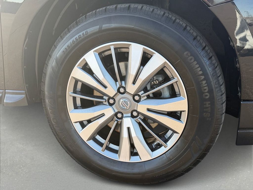Thumbnail: 2020 Nissan Pathfinder - 8