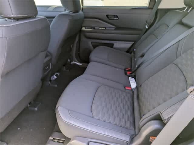 Thumbnail: 2024 Nissan Pathfinder - 19