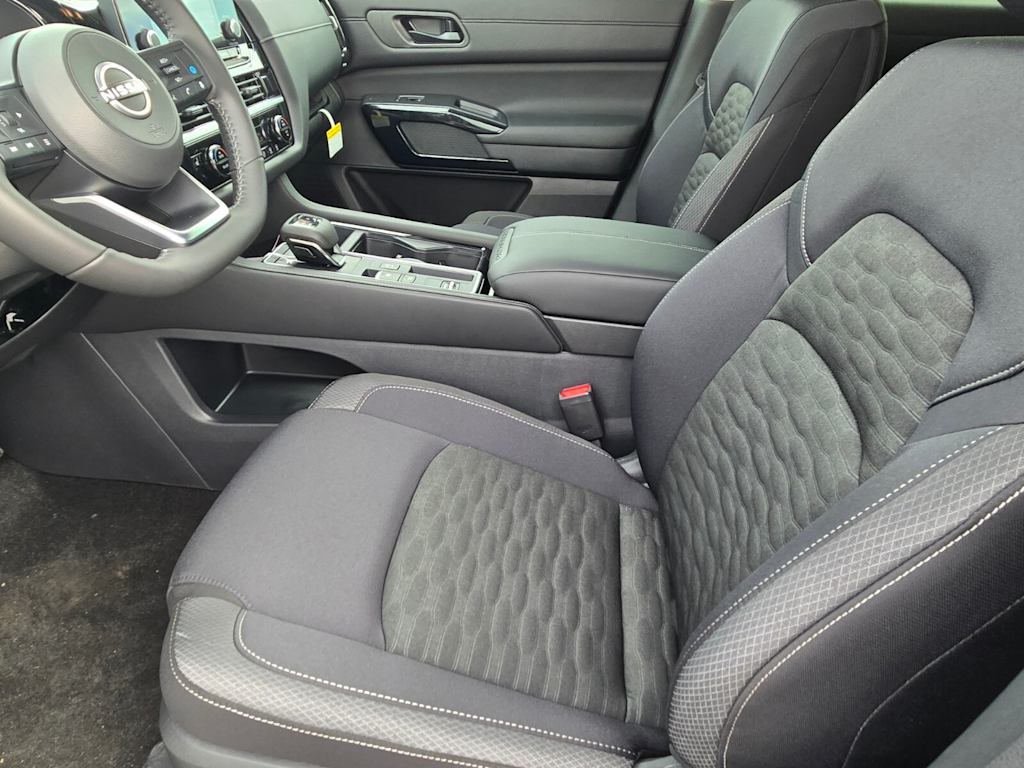 Thumbnail: 2025 Nissan Pathfinder - 22