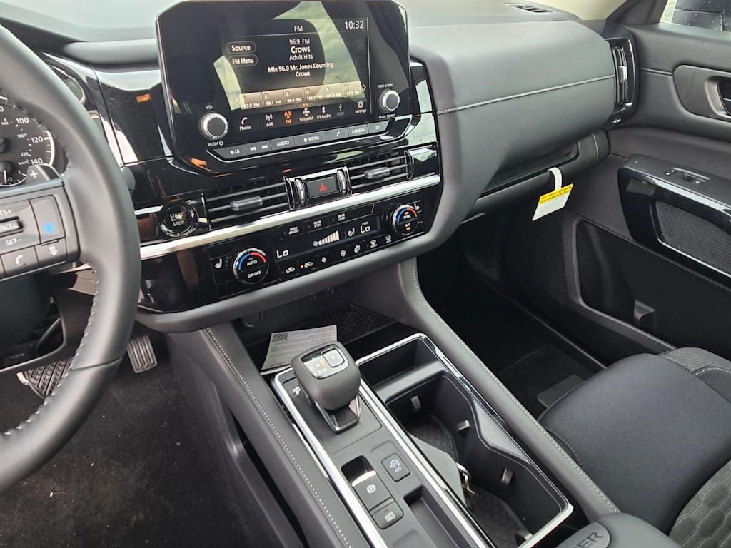 Thumbnail: 2025 Nissan Pathfinder - 13