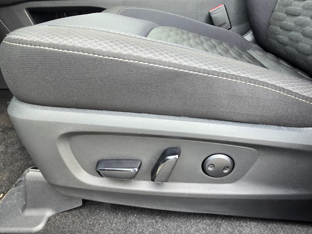 Thumbnail: 2025 Nissan Pathfinder - 24