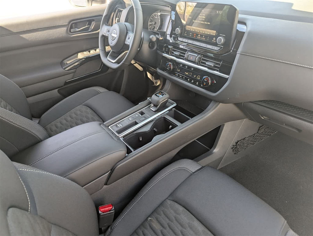 Thumbnail: 2025 Nissan Pathfinder - 2