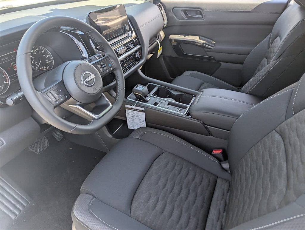 Thumbnail: 2025 Nissan Pathfinder - 8