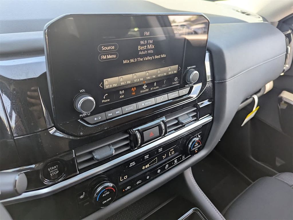 Thumbnail: 2025 Nissan Pathfinder - 12