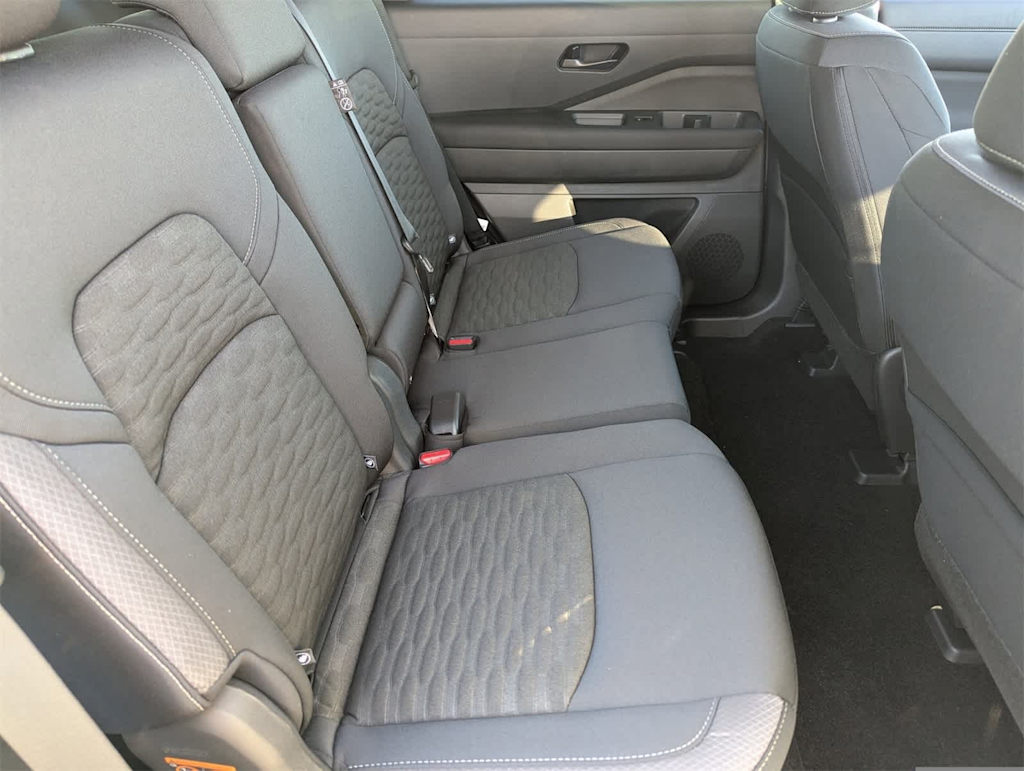 Thumbnail: 2025 Nissan Pathfinder - 10