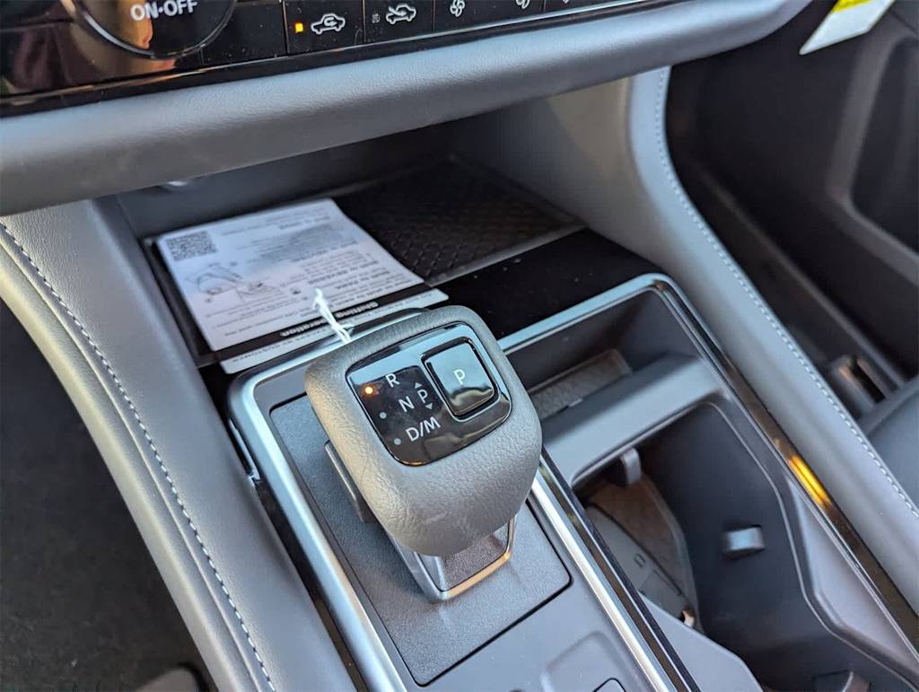 Thumbnail: 2025 Nissan Pathfinder - 12