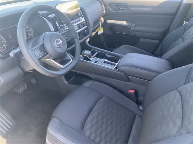 Thumbnail: 2025 Nissan Pathfinder - 8