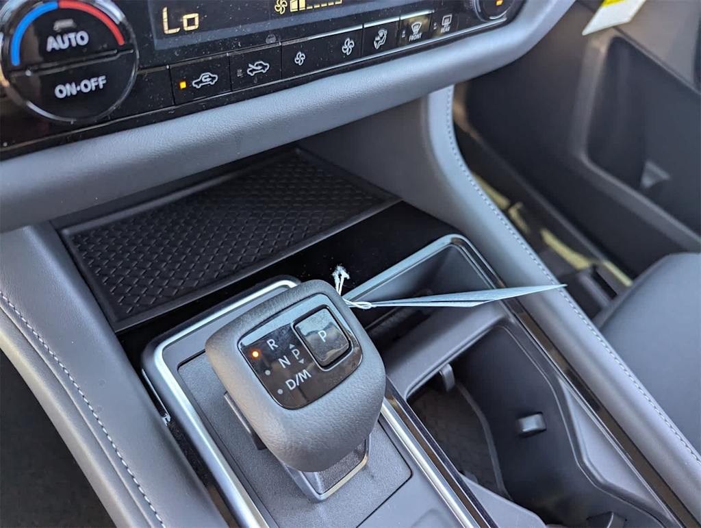 Thumbnail: 2025 Nissan Pathfinder - 11