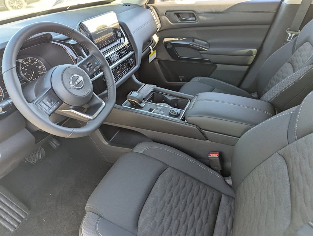 Thumbnail: 2025 Nissan Pathfinder - 7