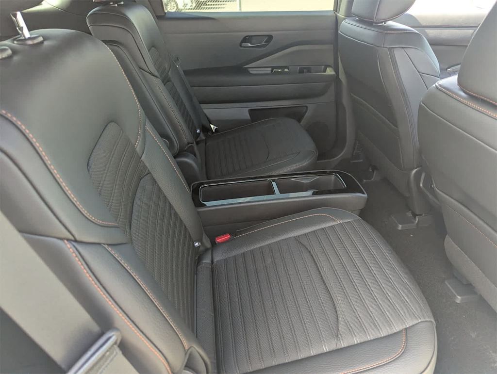 Thumbnail: 2025 Nissan Pathfinder - 11