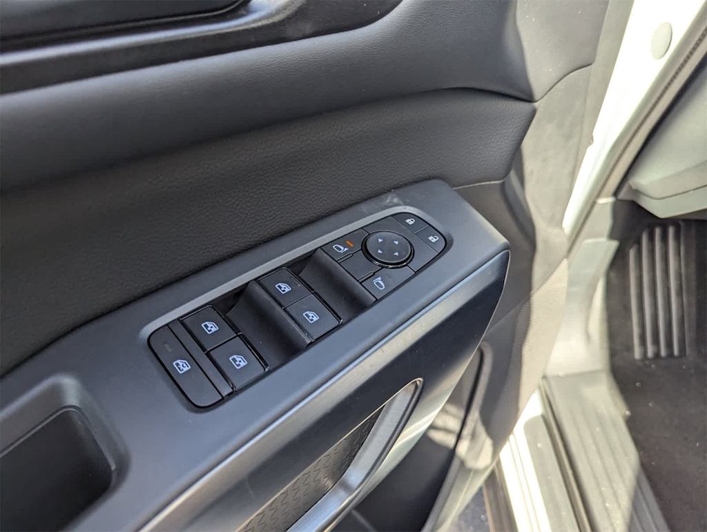 Thumbnail: 2025 Nissan Pathfinder - 24