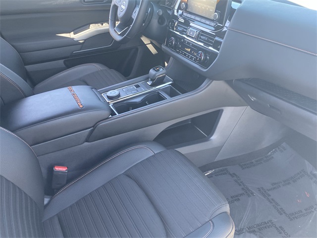 2025 Nissan Pathfinder Rock Creek 6