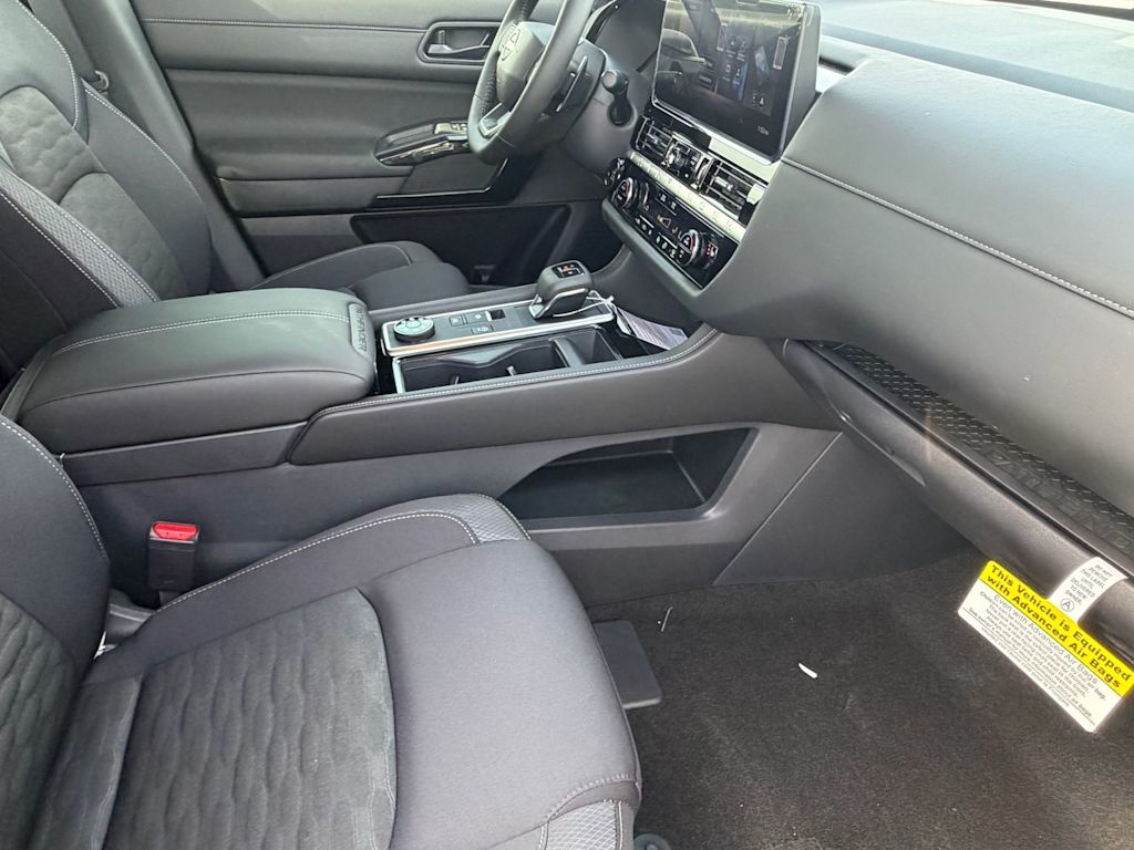 Thumbnail: 2026 Nissan Pathfinder - 9