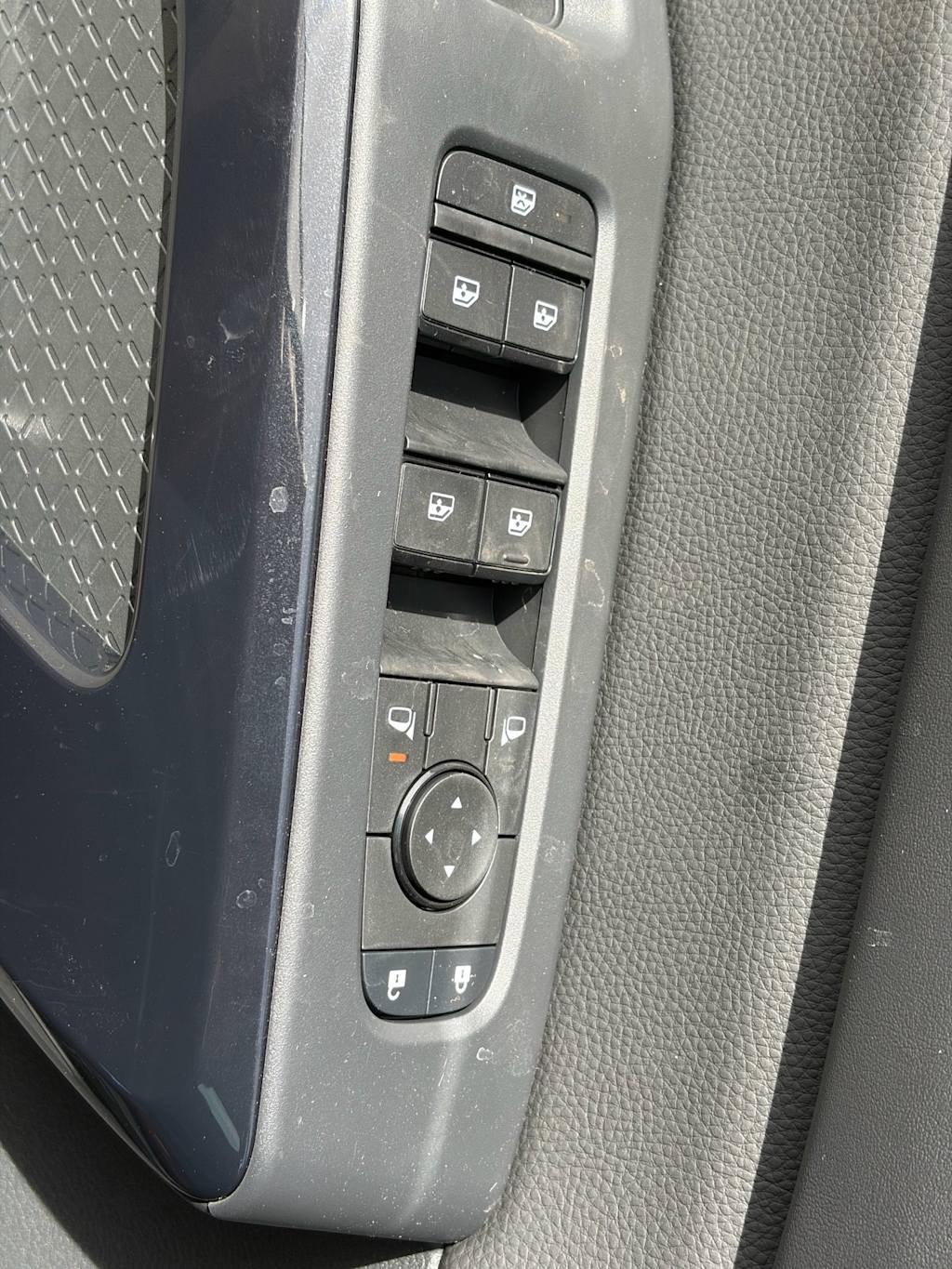 Thumbnail: 2026 Nissan Pathfinder - 24