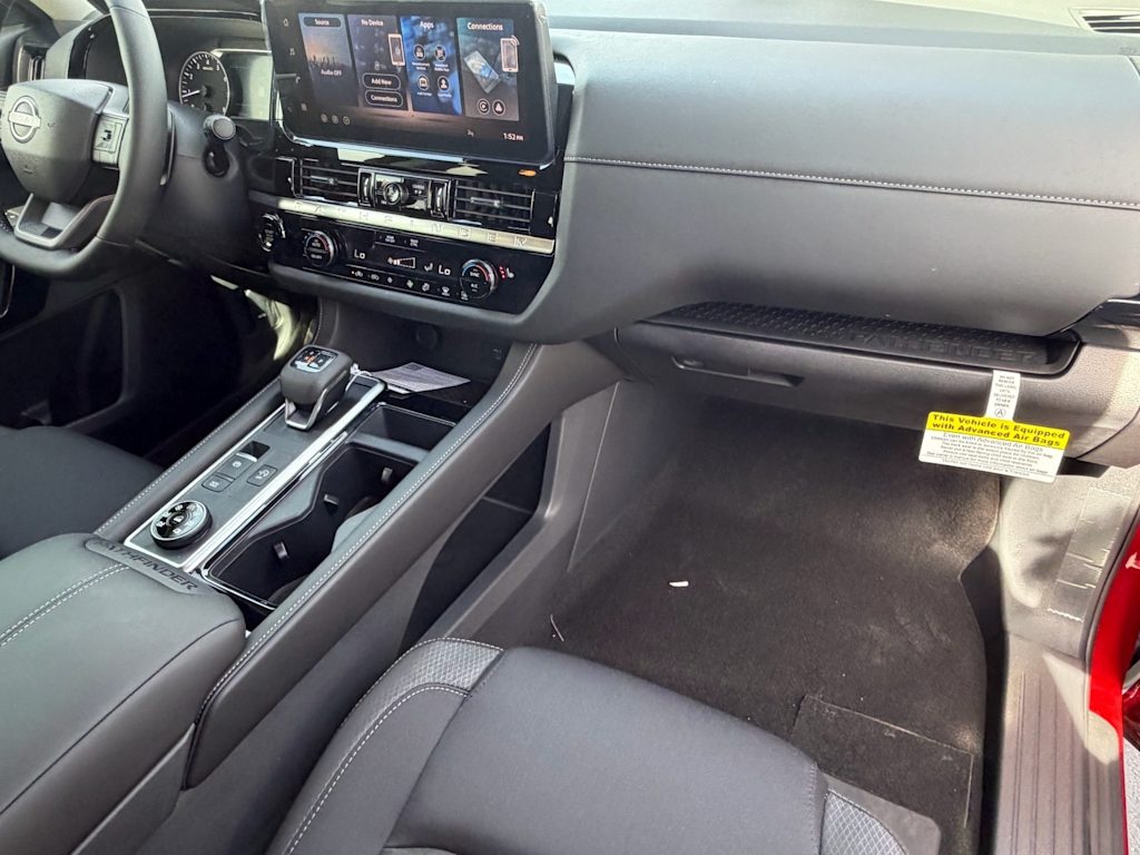 Thumbnail: 2026 Nissan Pathfinder - 8