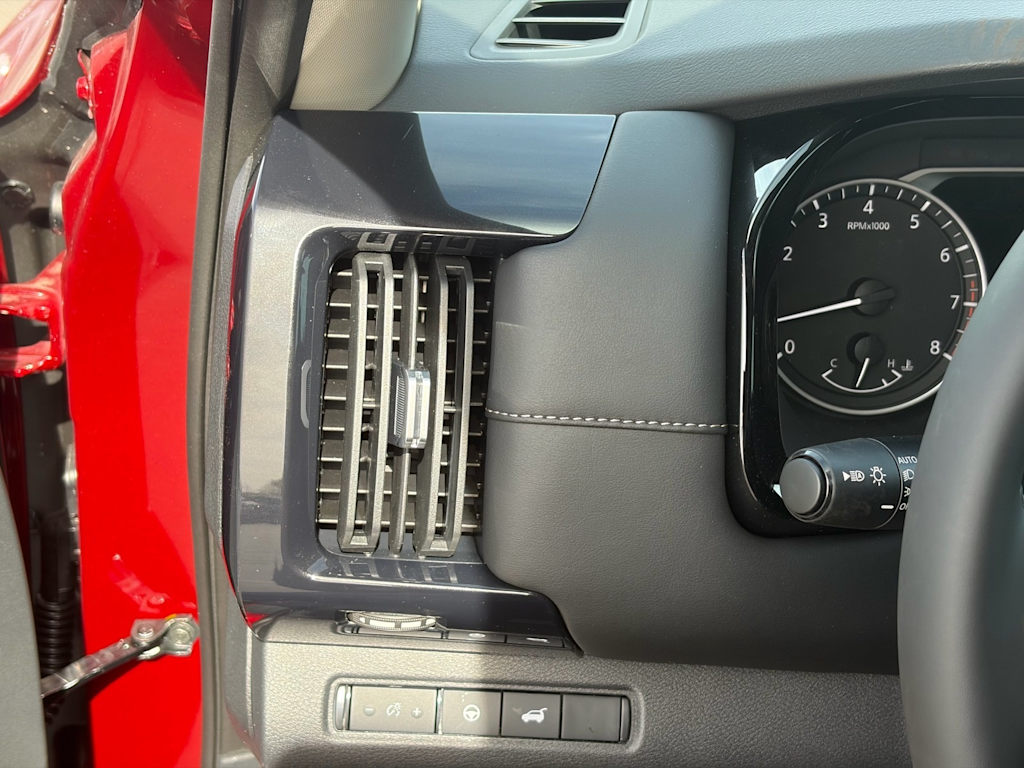 Thumbnail: 2026 Nissan Pathfinder - 17