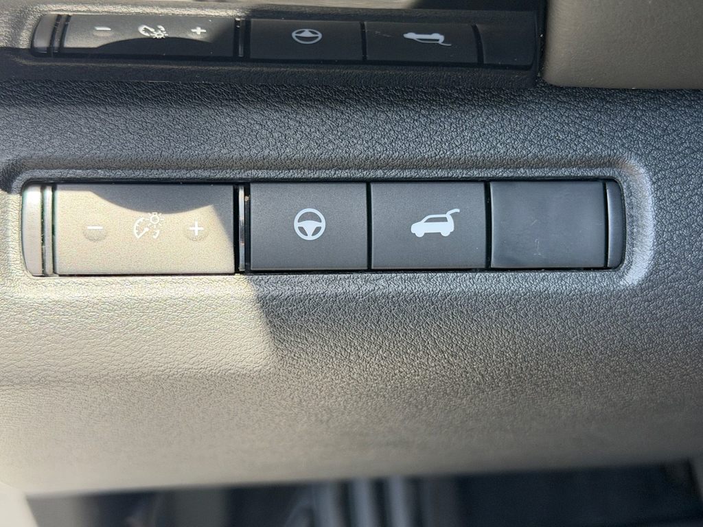 Thumbnail: 2026 Nissan Pathfinder - 18