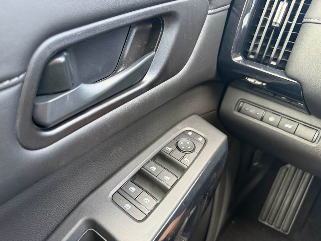 Thumbnail: 2026 Nissan Pathfinder - 19