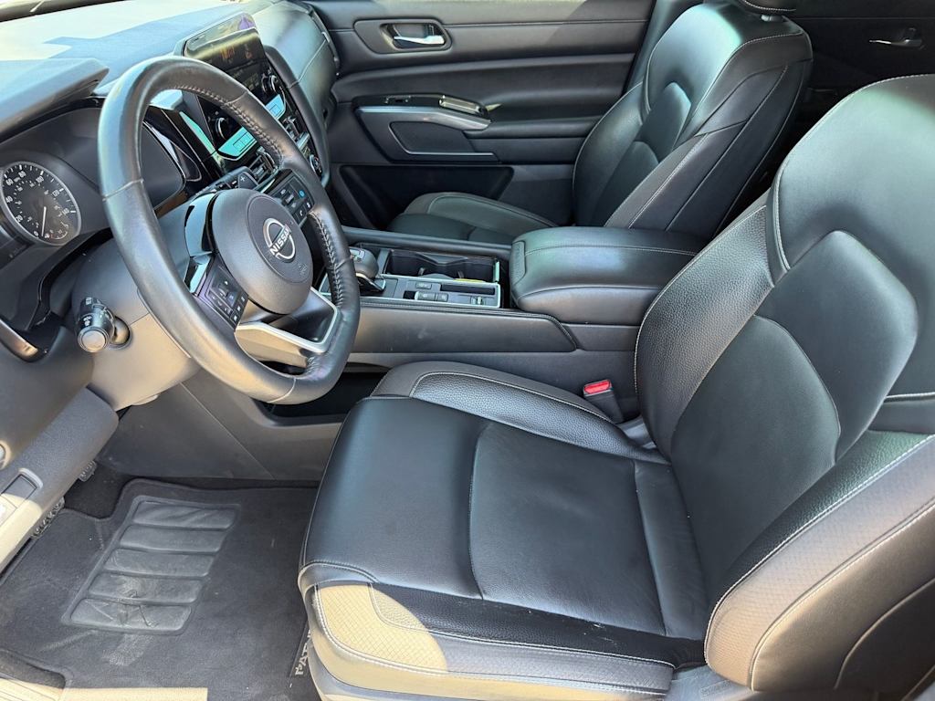 Thumbnail: 2022 Nissan Pathfinder - 9