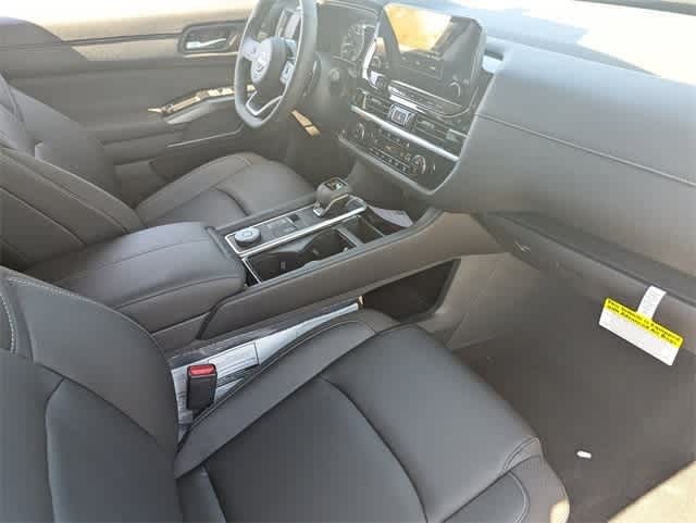 Thumbnail: 2025 Nissan Pathfinder - 2