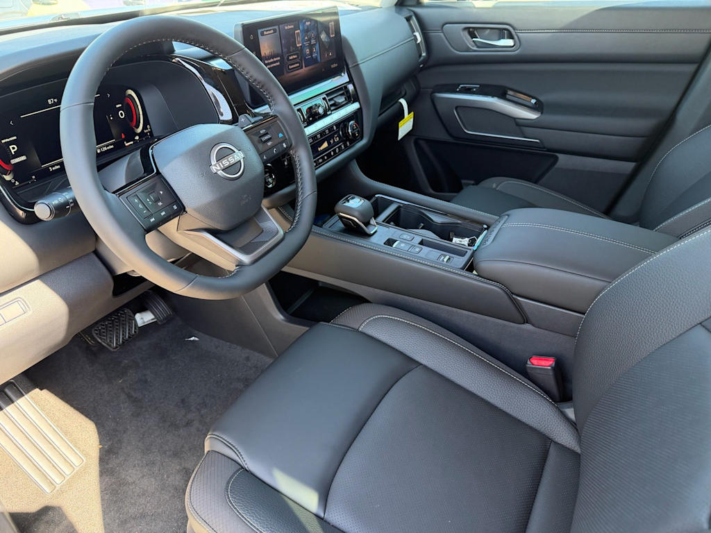 Thumbnail: 2026 Nissan Pathfinder - 8