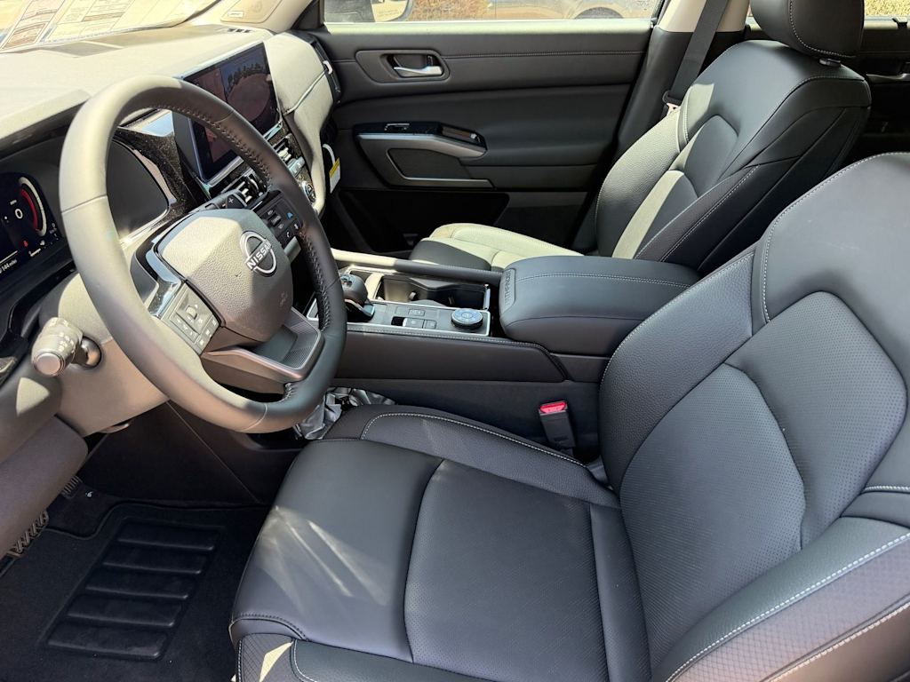Thumbnail: 2026 Nissan Pathfinder - 18