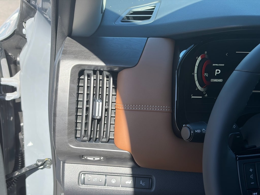 Thumbnail: 2026 Nissan Pathfinder - 14