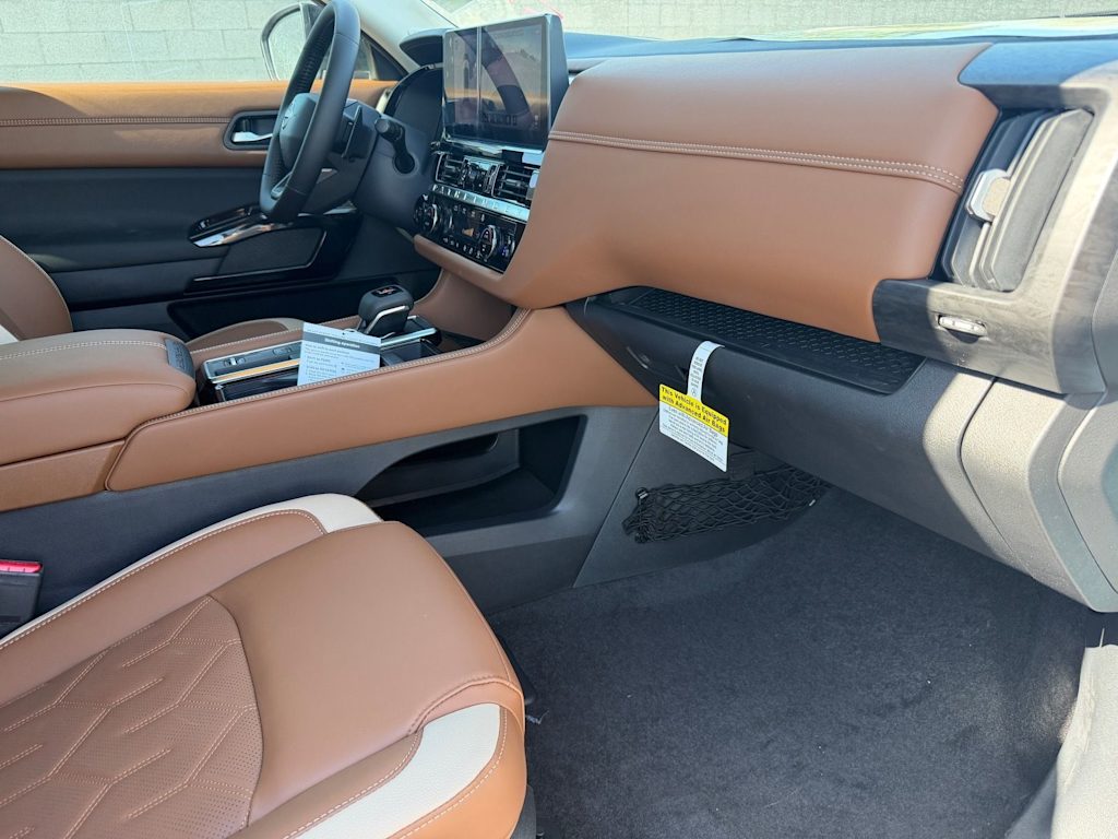 Thumbnail: 2026 Nissan Pathfinder - 9