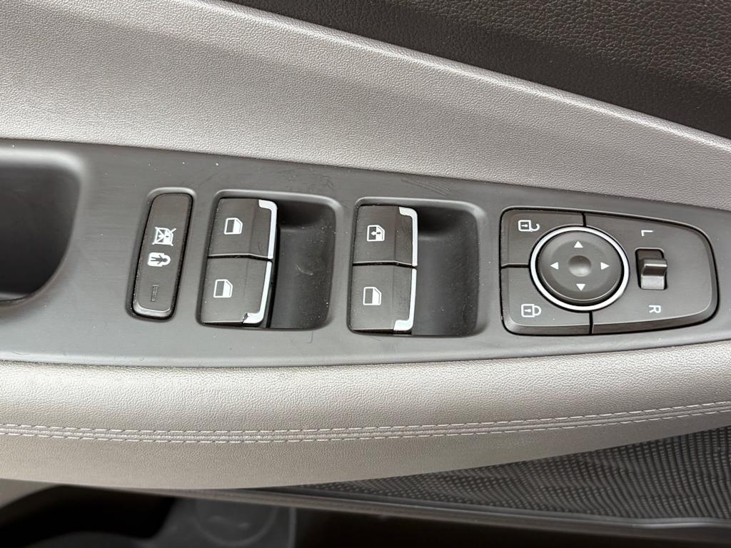 Thumbnail: 2019 Hyundai Santa Fe - 22