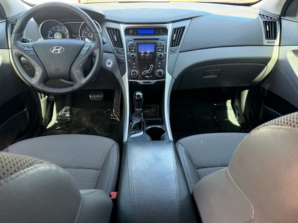 Thumbnail: 2011 Hyundai Sonata - 7