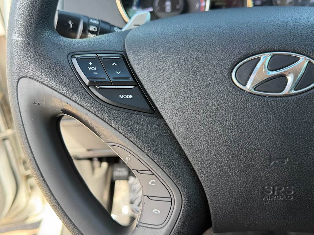 Thumbnail: 2011 Hyundai Sonata - 33