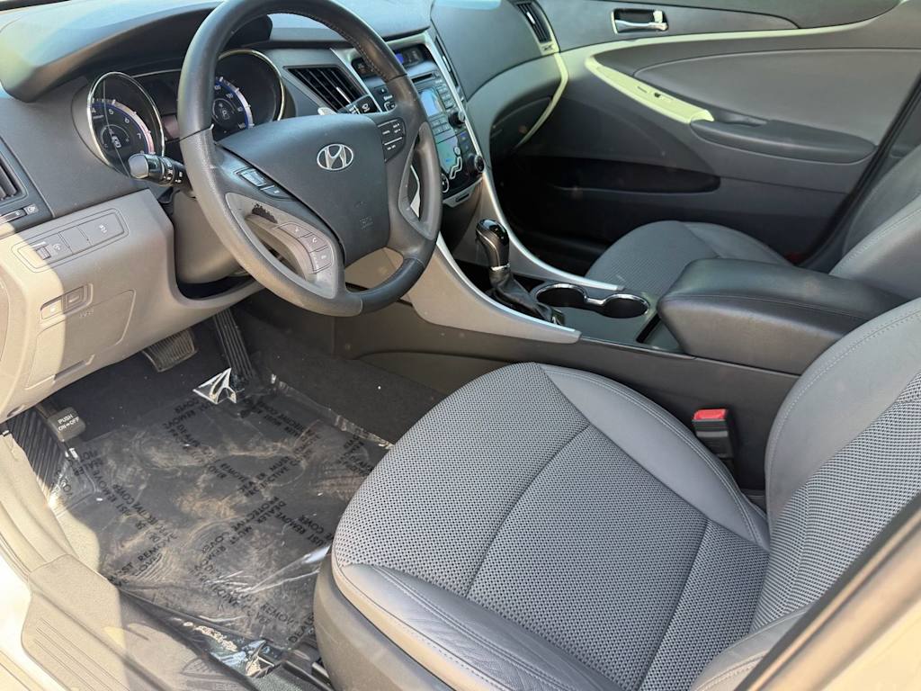 Thumbnail: 2011 Hyundai Sonata - 23