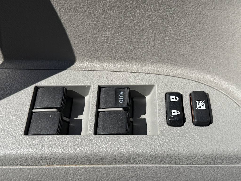 Thumbnail: 2012 Toyota Highlander - 21
