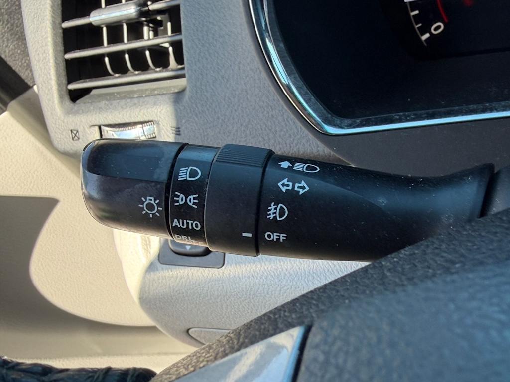 Thumbnail: 2012 Toyota Highlander - 27