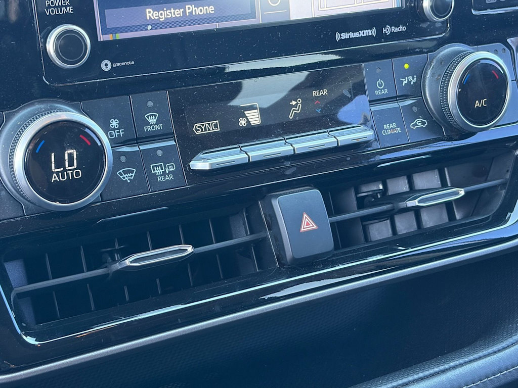 Thumbnail: 2021 Toyota Highlander - 19