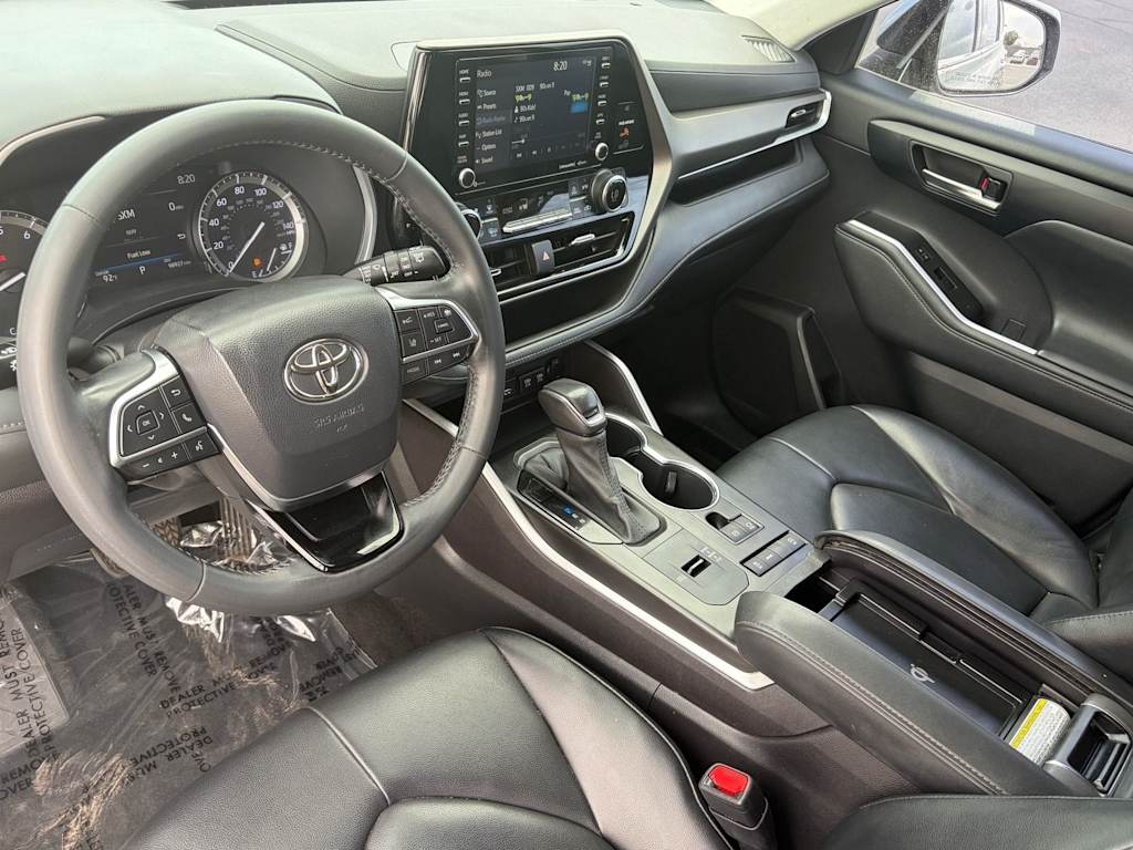 Thumbnail: 2021 Toyota Highlander - 2