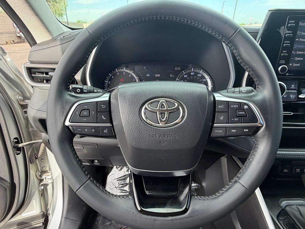 Thumbnail: 2021 Toyota Highlander - 9