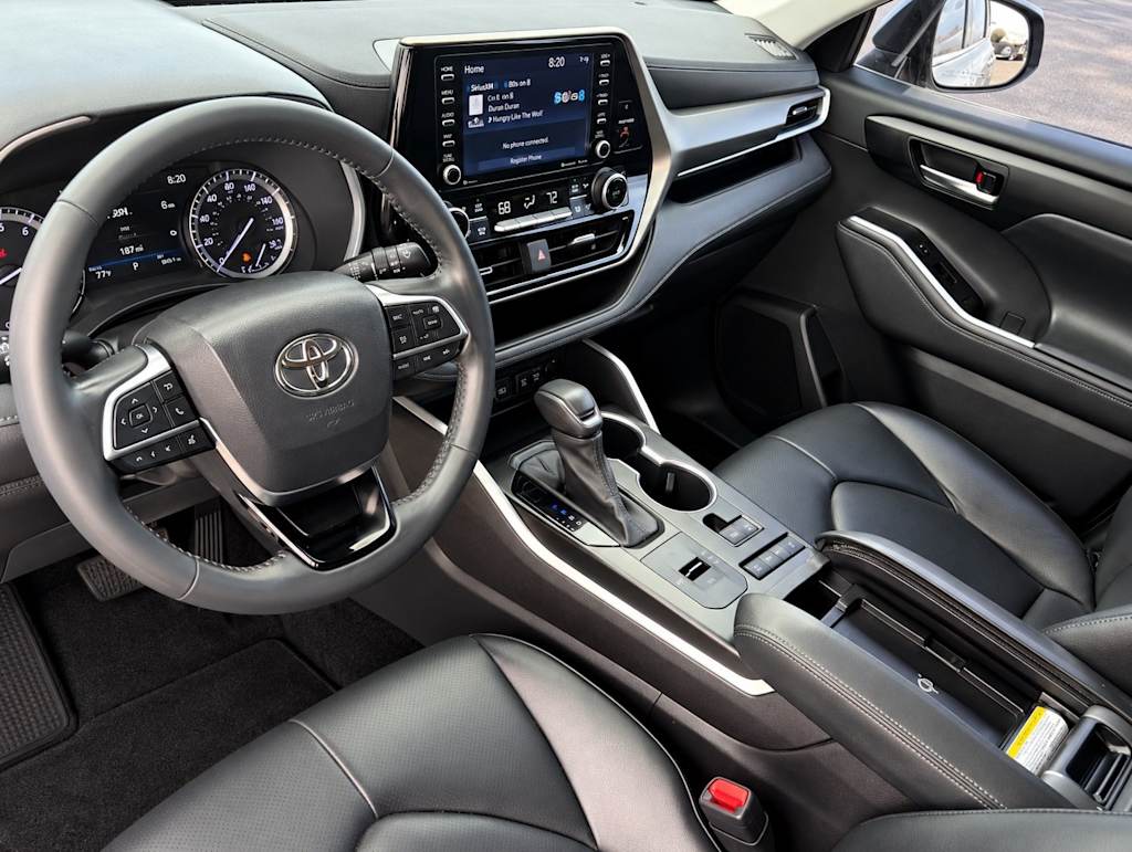 Thumbnail: 2021 Toyota Highlander - 2