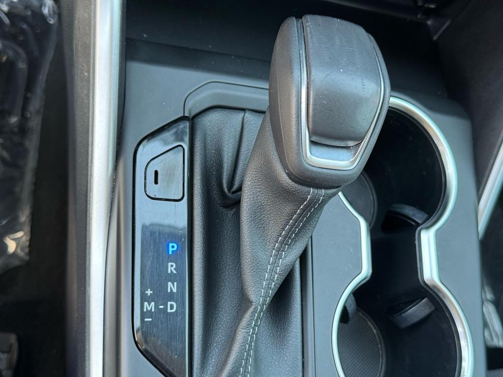 Thumbnail: 2023 Toyota Highlander - 14