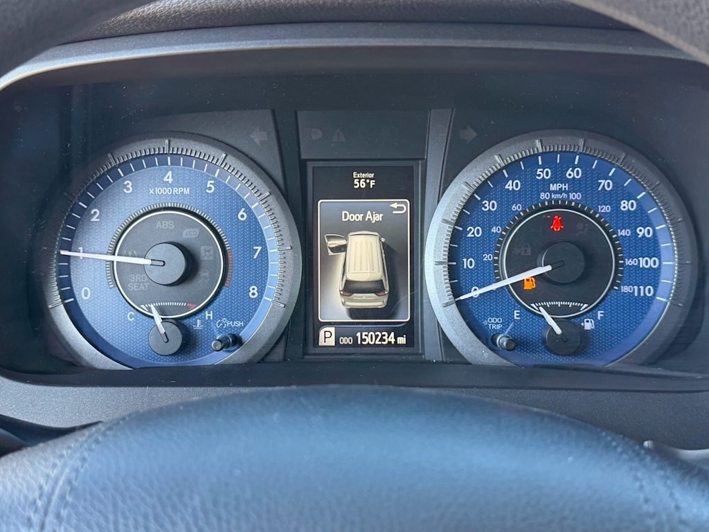 Thumbnail: 2020 Toyota Sienna - 13