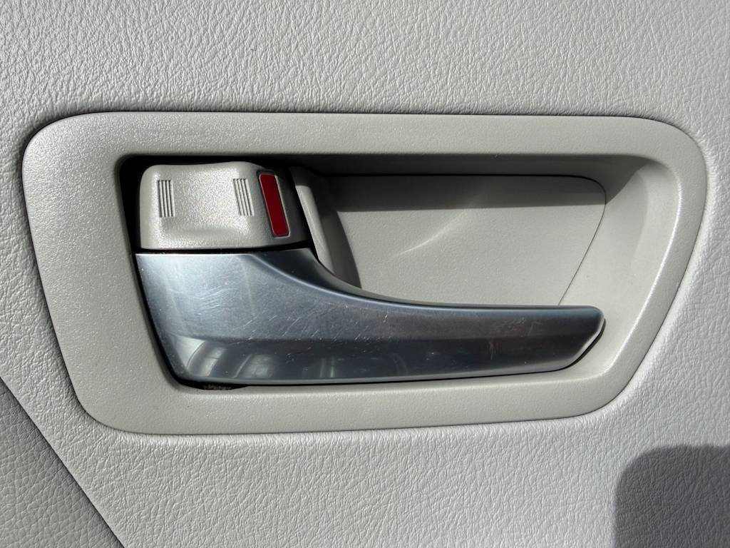 Thumbnail: 2017 Toyota Sienna - 11