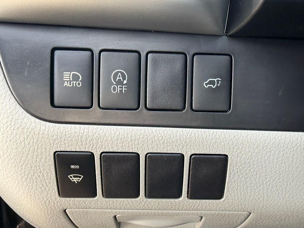 Thumbnail: 2018 Toyota Highlander - 23