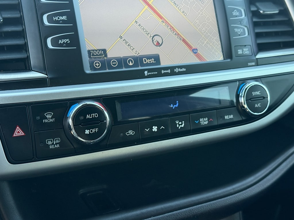 Thumbnail: 2019 Toyota Highlander - 29