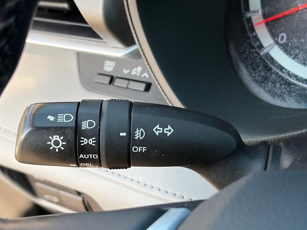 Thumbnail: 2021 Toyota Highlander - 27