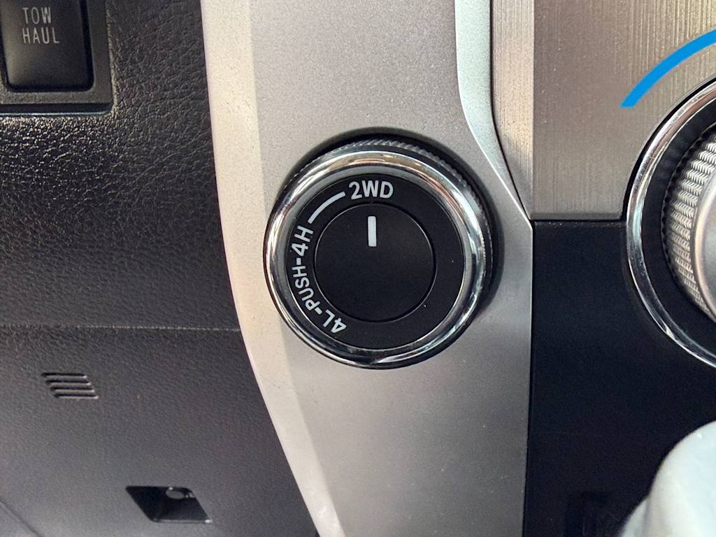 Thumbnail: 2015 Toyota Tundra - 29