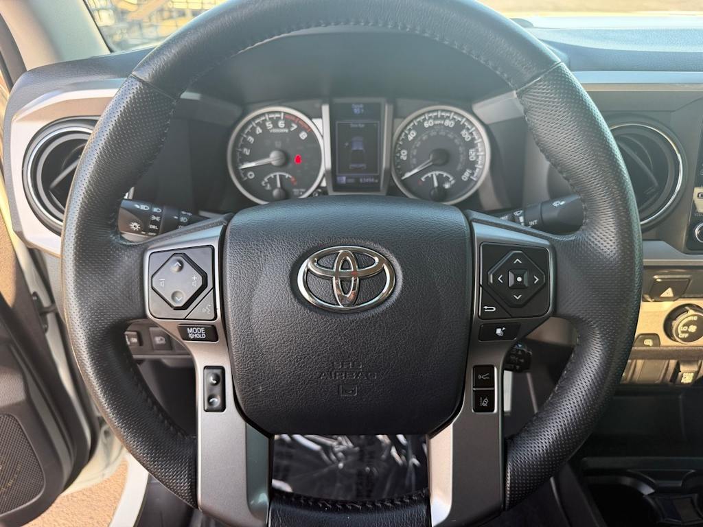 Thumbnail: 2020 Toyota Tacoma - 9