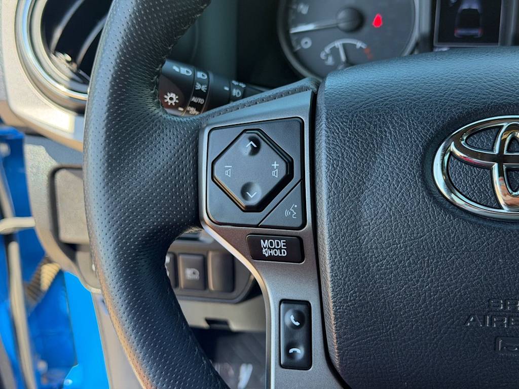 Thumbnail: 2019 Toyota Tacoma - 20