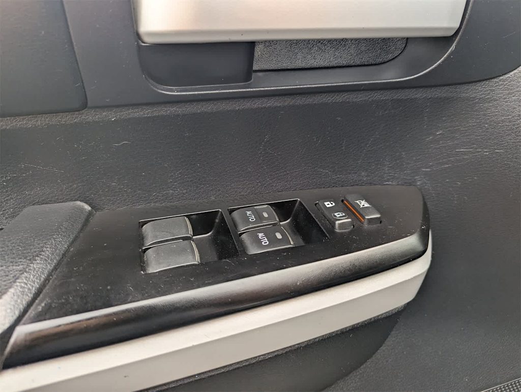 Thumbnail: 2019 Toyota Tundra - 29