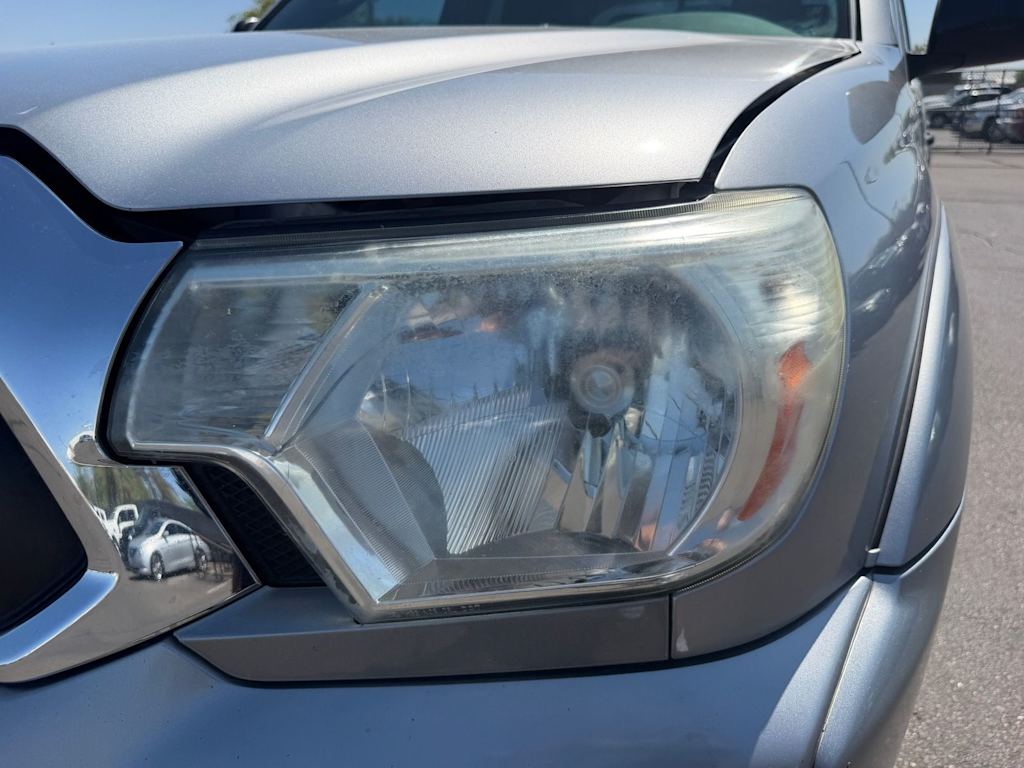 Thumbnail: 2015 Toyota Tacoma - 30