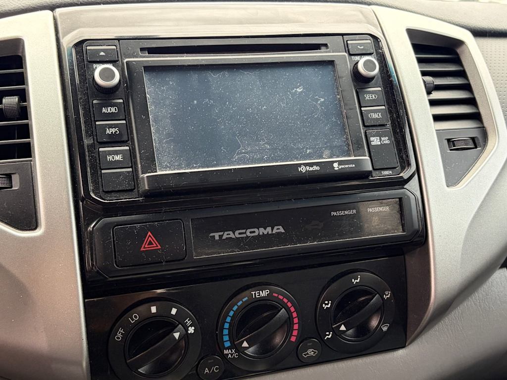 Thumbnail: 2015 Toyota Tacoma - 4